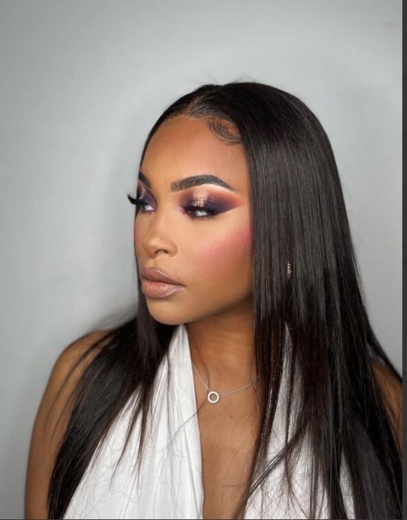 Breathtaking Ali Pearl Hair Scene Illustration